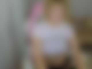 MiaCurlss's Live Sex Cam Show