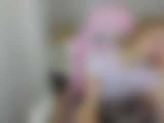 Live cam show with MiaCurlss - Facial Piercings on livesuperchat.net