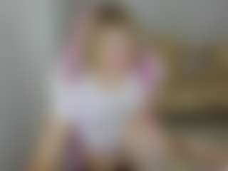 MiaCurlss's Live Sex Cam Show