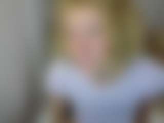 MiaCurlss's Live Sex Cam Show