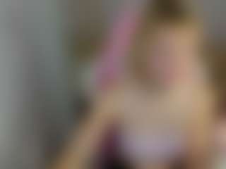 MiaCurlss's Live Sex Cam Show