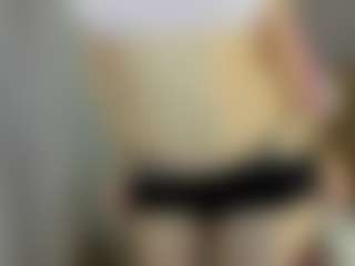 MiaCurlss's Live Sex Cam Show