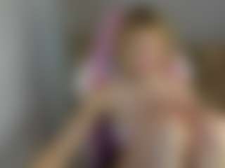 MiaCurlss's Live Sex Cam Show