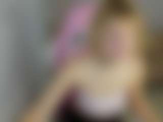 Live cam show with MiaCurlss - Roleplay on TeamSkeetLive