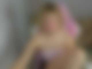 MiaCurlss's Live Sex Cam Show
