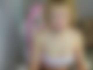 MiaCurlss's Live Sex Cam Show
