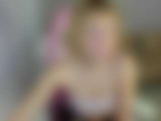 Show in cam erotica live di MiaCurlss