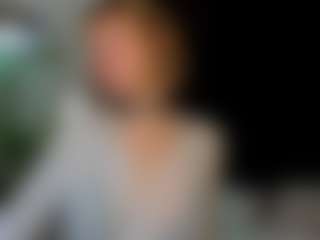 MiaCurlss's Live Sex Cam Show