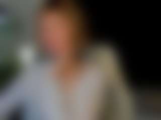 MiaCurlss's Live Sex Cam Show