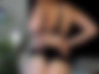 MiaCurlss's Live Sex Cam Show
