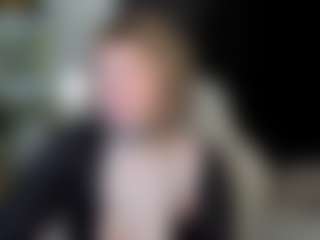 MiaCurlss's Live Sex Cam Show