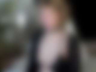 Show in cam erotica live di MiaCurlss