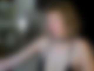 MiaCurlss's Live Sex Cam Show