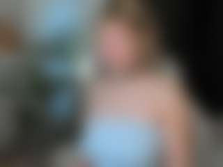 MiaCurlss's Live Sex Cam Show