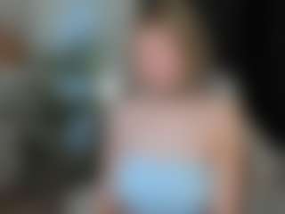 MiaCurlss's Live Sex Cam Show