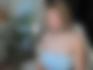 MiaCurlss's Live Sex Cam Show