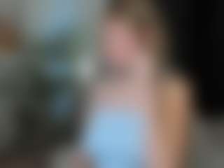 MiaCurlss's Live Sex Cam Show