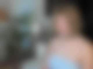 MiaCurlss's Live Sex Cam Show