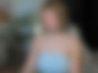 MiaCurlss's Live Sex Cam Show