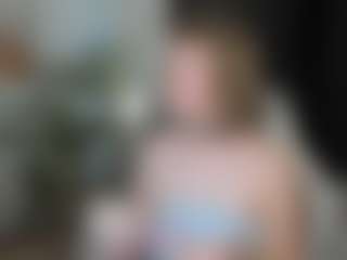 MiaCurlss's Live Sex Cam Show