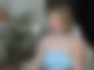 MiaCurlss's Live Sex Cam Show