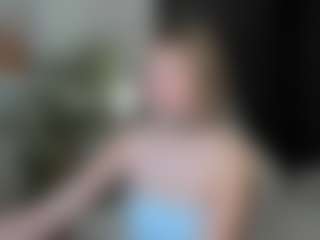 MiaCurlss's Live Sex Cam Show