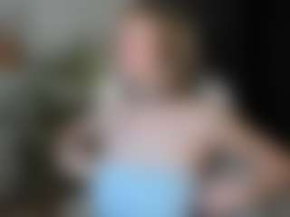 MiaCurlss's Live Sex Cam Show