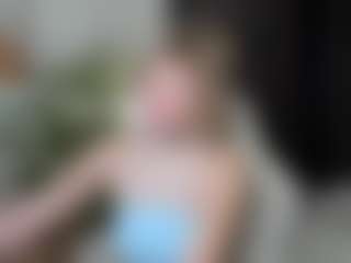 MiaCurlss's Live Sex Cam Show