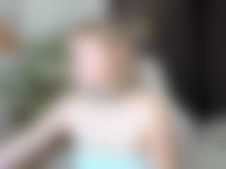 MiaCurlss's Live Sex Cam Show