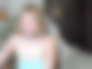 MiaCurlss's Live Sex Cam Show