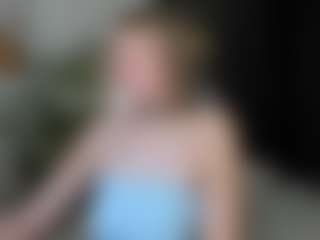 MiaCurlss's Live Sex Cam Show