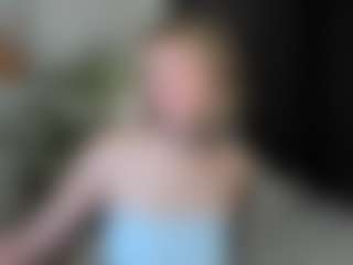 MiaCurlss's Live Sex Cam Show