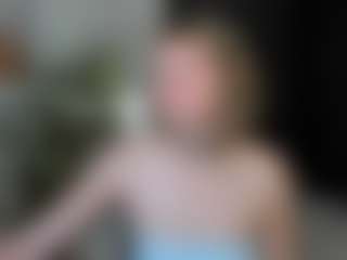 MiaCurlss's Live Sex Cam Show