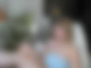 MiaCurlss's Live Sex Cam Show