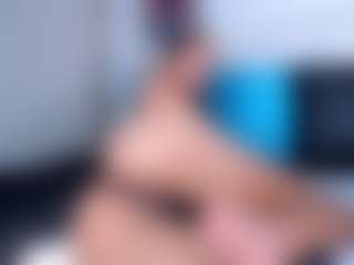 Show in cam erotica live di ALYSA-COPER