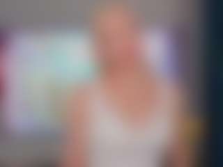 Live cam show with CharityKintzer - Brown Eyes on slutload