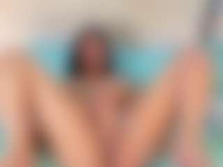 Live cam show with Greciaklein - Drinking on Dolls Live