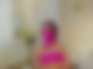 Live-Cam-Show mit Sahara - Tease auf Camsoda