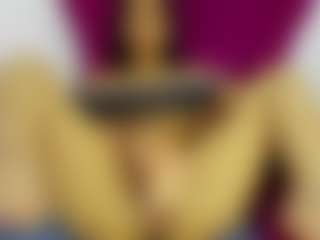 Yaya-fox69's Live Sex Cam Show