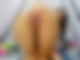 Yaya-fox69's Live Sex Cam Show