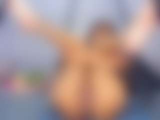 Yaya-fox69's Live Sex Cam Show