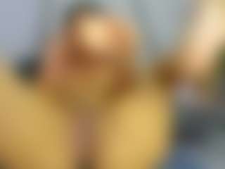 Yaya-fox69's Live Sex Cam Show