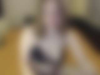 LiaFlower's Live Sex Cam Show