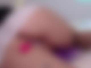 Bornintitan's Live Sex Cam Show
