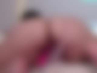 Bornintitan's Live Sex Cam Show
