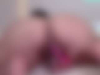 Bornintitan's Live Sex Cam Show