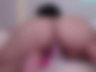 Bornintitan's Live Sex Cam Show