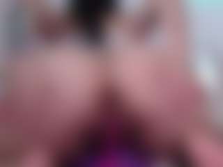 Bornintitan's Live Sex Cam Show