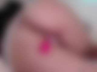 Bornintitan's Live Sex Cam Show