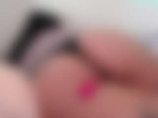 Bornintitan's Live Sex Cam Show